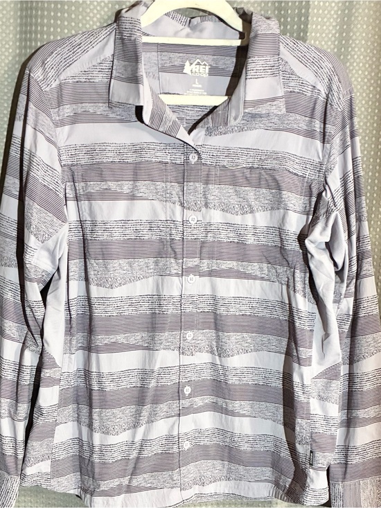 REI Tops - REI Co-op Athletic Wear Button Up Shirt Sz L Purple Snap Pockets Back Vent Outdo